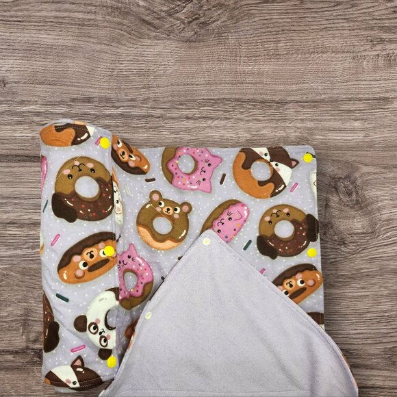 Eco-Friendly Reusable Paper Towels in Dog and Cat Donuts Print - Picture 1 of 4